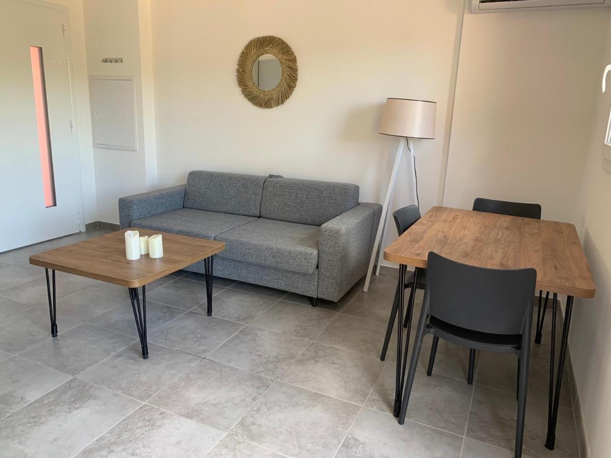Residence Hoteliere Les Hameaux De Saint Cyprien Appartement 2 Chambres ลิชชี ภายนอก รูปภาพ