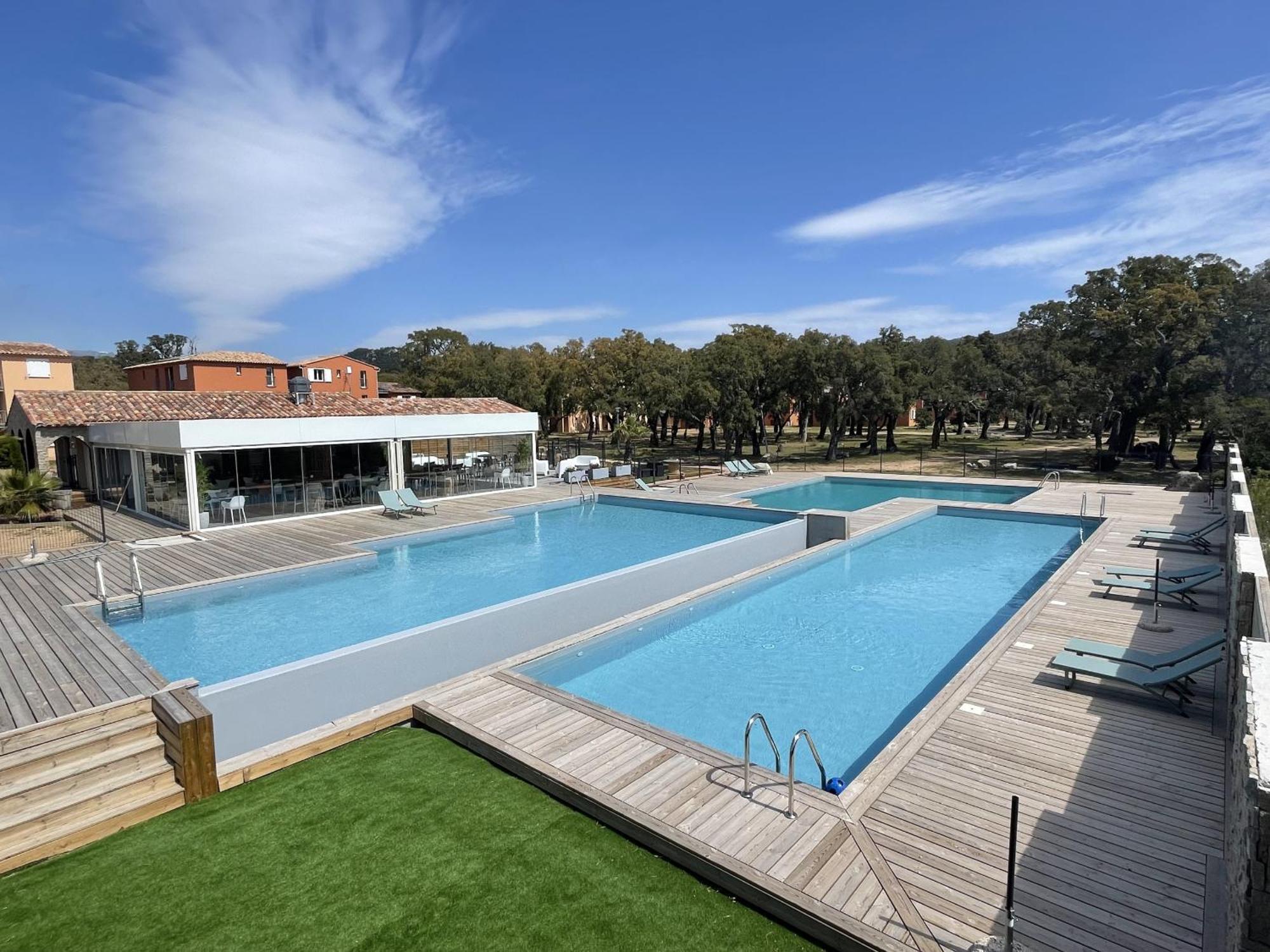 Residence Hoteliere Les Hameaux De Saint Cyprien Appartement 2 Chambres ลิชชี ภายนอก รูปภาพ