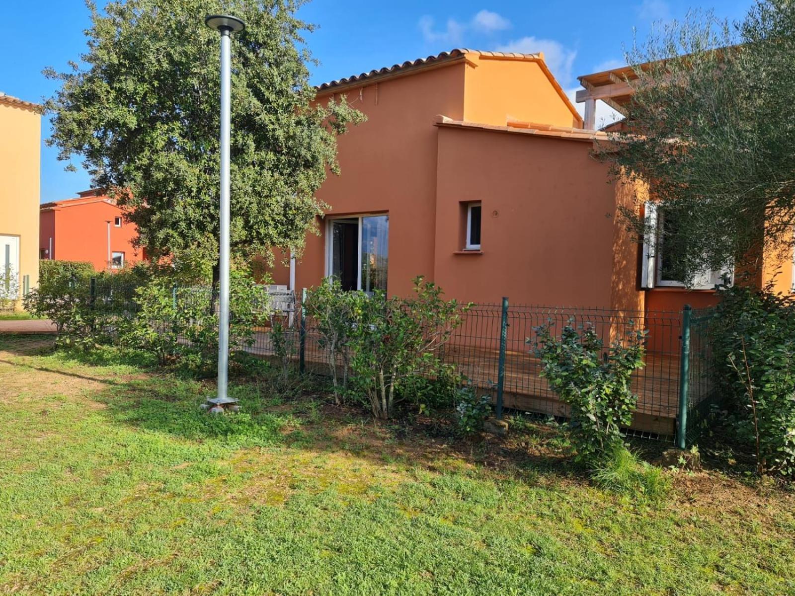 Residence Hoteliere Les Hameaux De Saint Cyprien Appartement 2 Chambres ลิชชี ภายนอก รูปภาพ