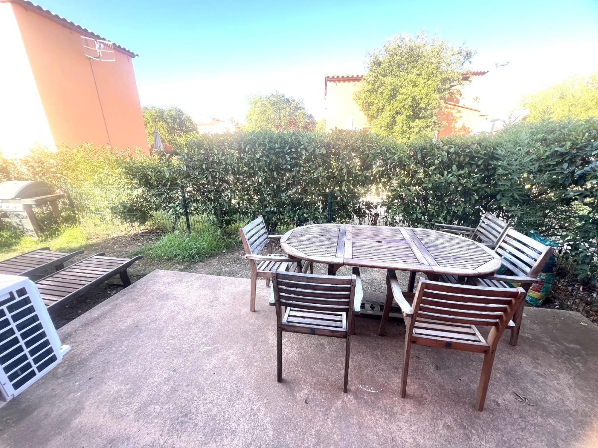 Residence Hoteliere Les Hameaux De Saint Cyprien Appartement 2 Chambres ลิชชี ภายนอก รูปภาพ