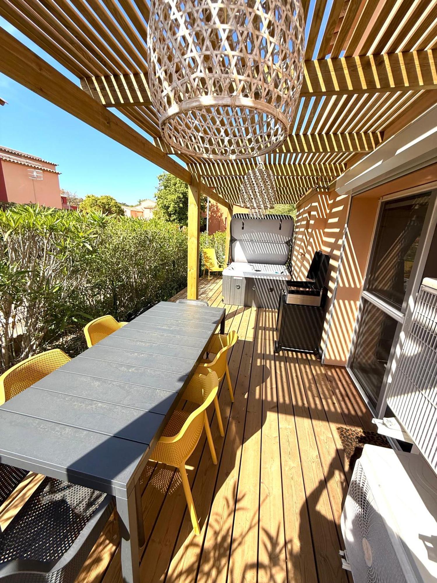 Residence Hoteliere Les Hameaux De Saint Cyprien Appartement 2 Chambres ลิชชี ภายนอก รูปภาพ