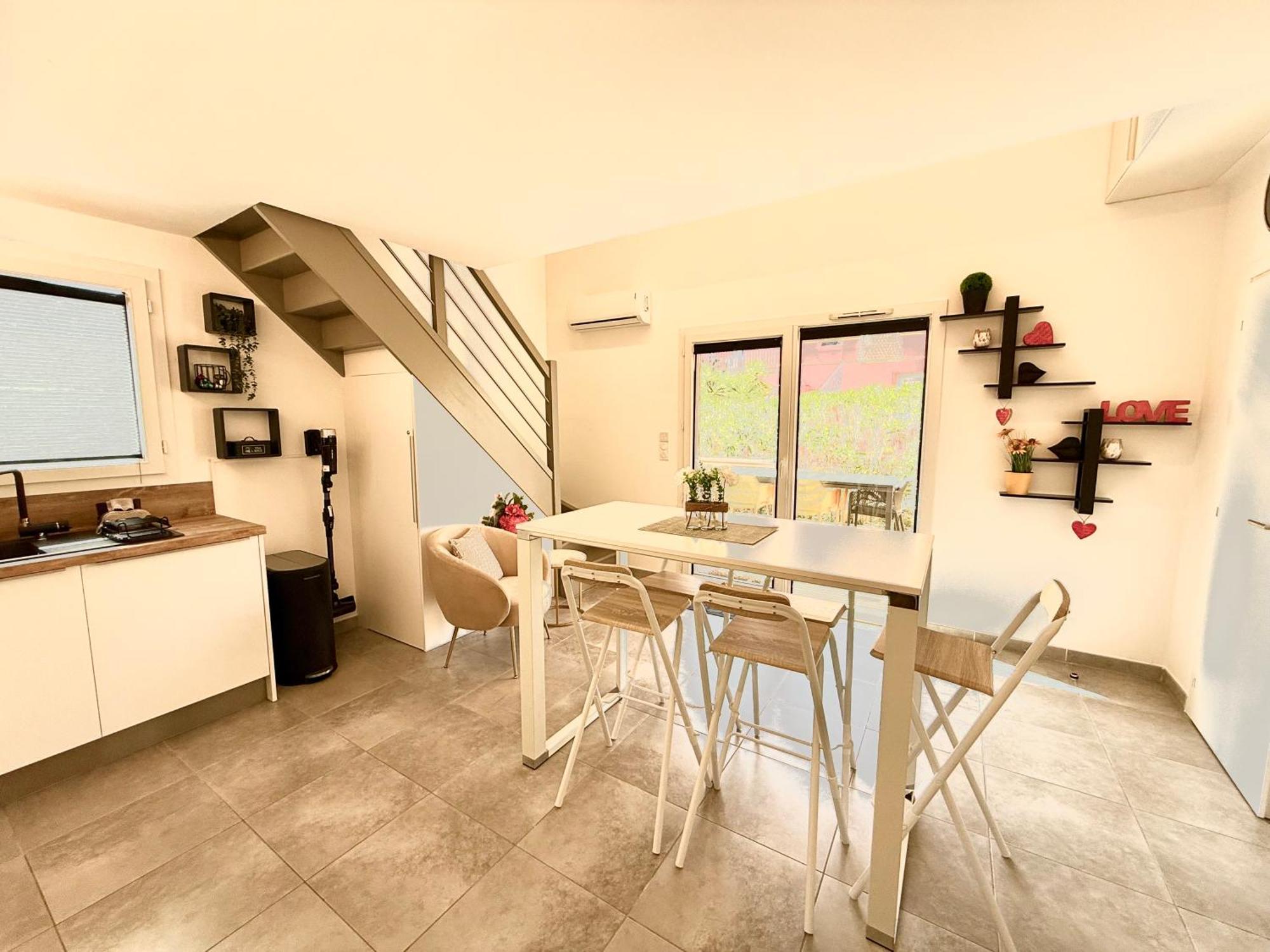 Residence Hoteliere Les Hameaux De Saint Cyprien Appartement 2 Chambres ลิชชี ภายนอก รูปภาพ